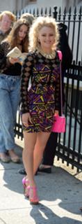 AnnaSophia Robb feet photo thumbnail