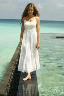 Natascha McElhone feet photo 4