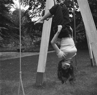 Brigitte Bardot feet photo thumbnail