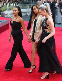 Perrie Edwards feet photo thumbnail