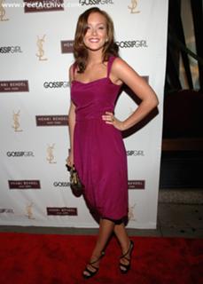 Leighton Meester feet photo thumbnail