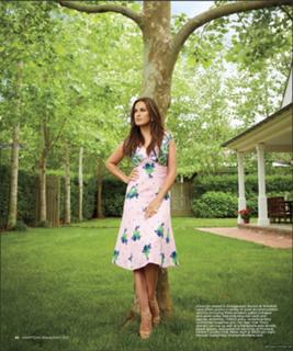 Mariska Hargitay feet photo thumbnail