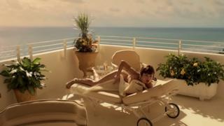 Olga Kurylenko feet photo thumbnail