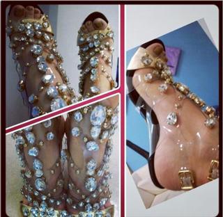 Lívia Andrade feet photo thumbnail