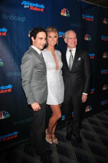 Heidi Klum feet photo thumbnail