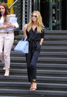 Rosie Huntington-Whiteley feet photo thumbnail