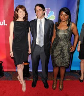 Mindy Kaling feet photo thumbnail