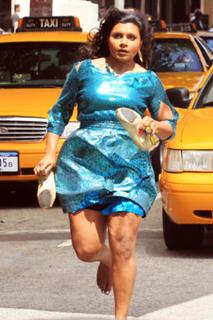 Mindy Kaling feet photo thumbnail
