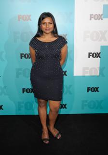 Mindy Kaling feet photo thumbnail