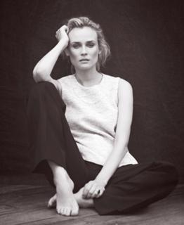 Diane Kruger feet photo thumbnail