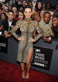 Katy Perry feet photo thumbnail