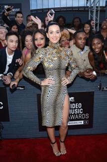 Katy Perry feet photo thumbnail