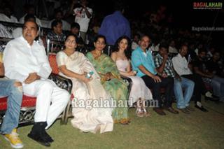 Tamannaah Bhatia feet photo thumbnail