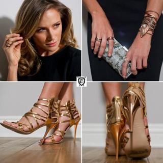 Shantel VanSanten feet photo thumbnail
