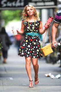 AnnaSophia Robb feet photo thumbnail