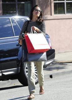 Jordana Brewster feet photo thumbnail