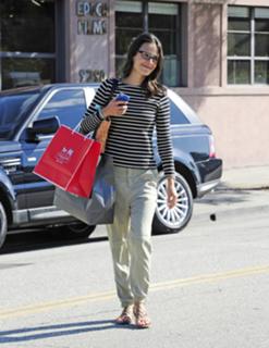 Jordana Brewster feet photo thumbnail
