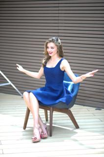 Miranda Kerr feet photo thumbnail