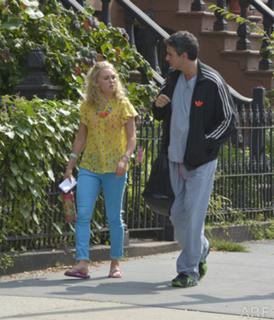 AnnaSophia Robb feet photo thumbnail