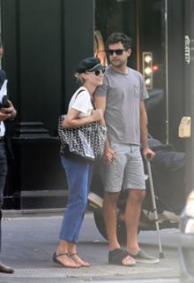 Diane Kruger feet photo thumbnail