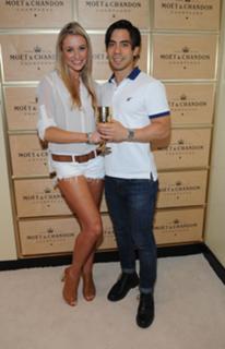 Katrina Bowden feet photo thumbnail