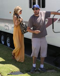 Kate Hudson feet photo thumbnail