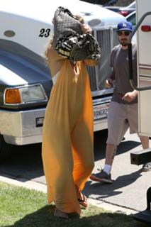 Kate Hudson feet photo thumbnail