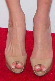 Nicky Rothschild feet photo thumbnail