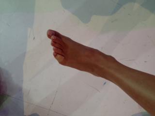 Laura González feet photo thumbnail