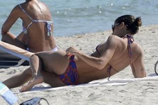 Elisabetta Canalis feet photo thumbnail