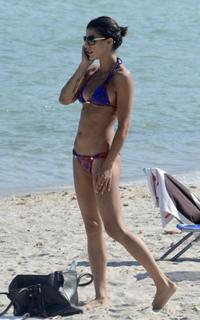 Elisabetta Canalis feet photo thumbnail