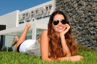 Zaira Nara feet photo thumbnail