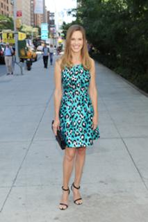 Hilary Swank feet photo thumbnail
