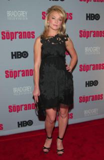 Elisabeth Röhm feet photo thumbnail