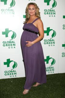 Elisabeth Röhm feet photo thumbnail