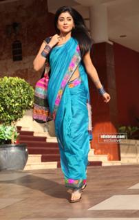 Shriya Saran feet photo thumbnail