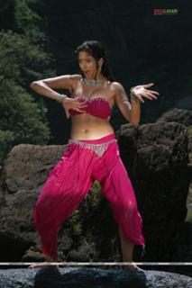 Raai Laxmi feet photo thumbnail