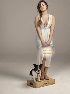 Demi Lovato feet photo thumbnail