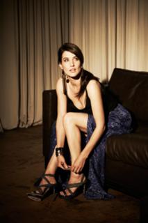 Cobie Smulders feet photo thumbnail
