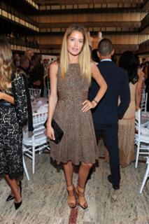 Doutzen Kroes feet photo thumbnail