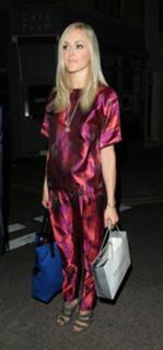 Fearne Cotton feet photo thumbnail