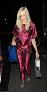 Fearne Cotton feet photo thumbnail