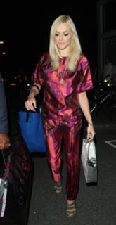 Fearne Cotton feet photo thumbnail