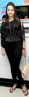 Trisha Krishnan feet photo thumbnail