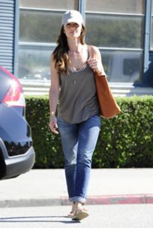 Minka Kelly feet photo thumbnail