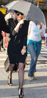 Lady Gaga feet photo thumbnail