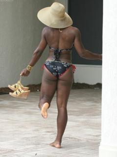 Serena Williams feet photo thumbnail
