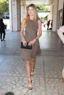 Doutzen Kroes feet photo thumbnail