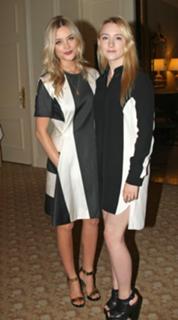 Laura Whitmore feet photo thumbnail
