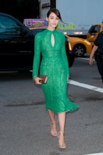 Emmy Rossum feet photo thumbnail